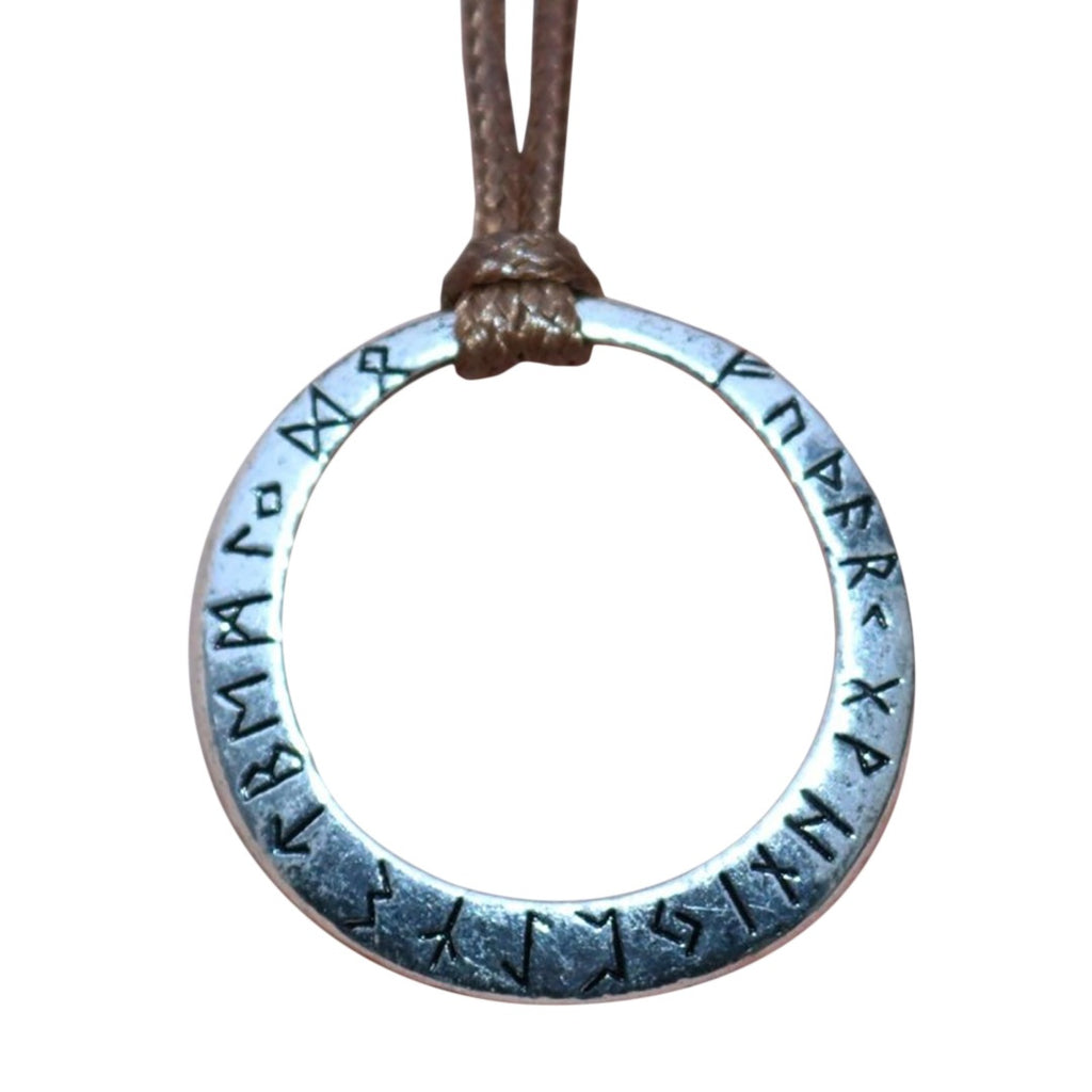 Nordic Round Necklace